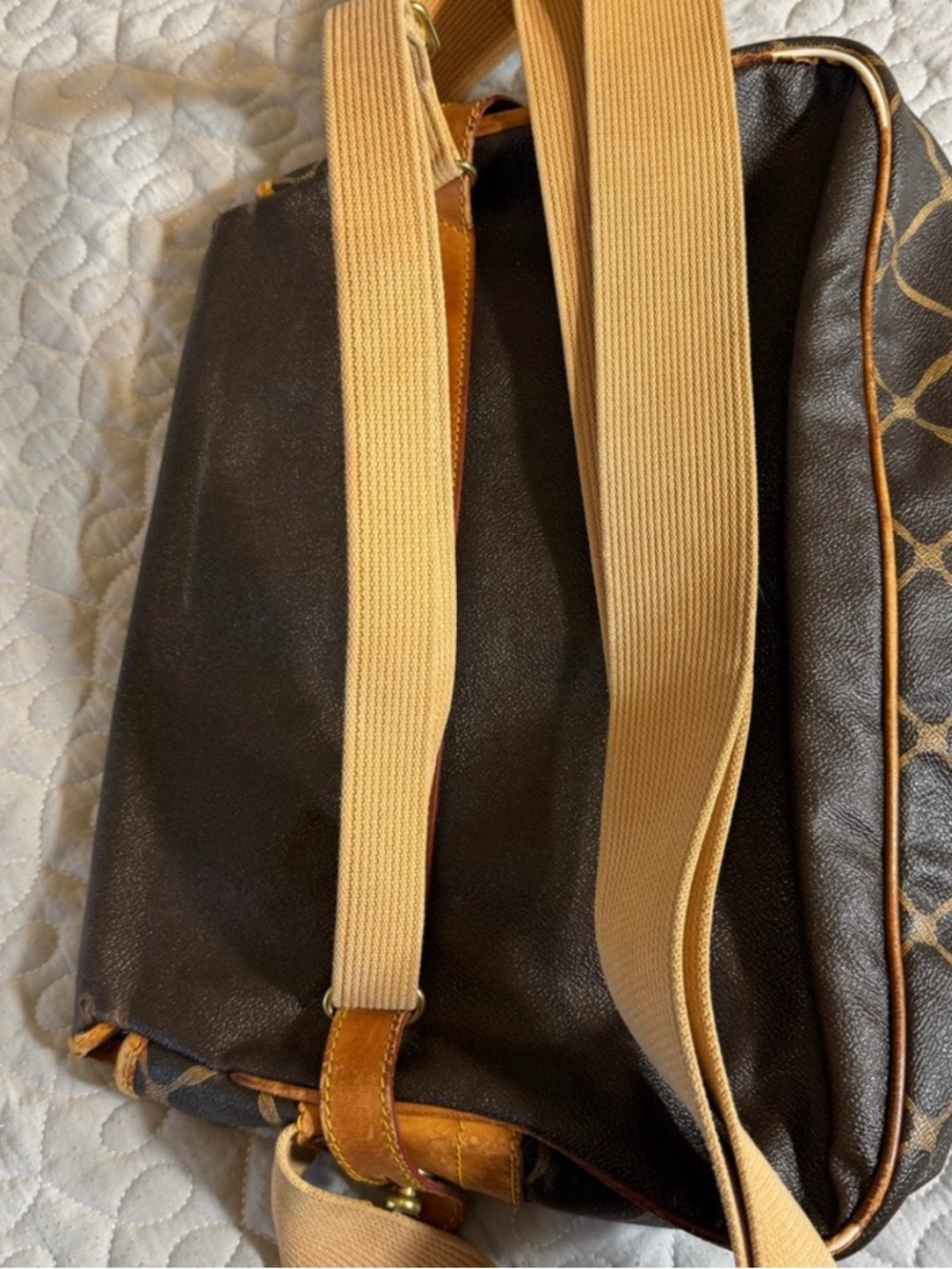 Hunting World Vintage Shoulder Bag Messenger Canvas Leather
Khaki - Picture 14 of 14